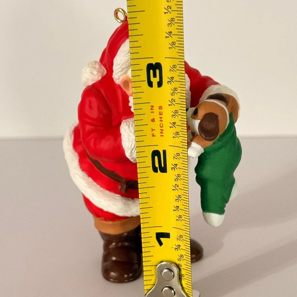1998 Hallmark Keepsake Ornament New Christmas Friend Santa Puppy KOCC 1985 Card